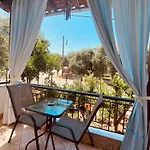 Garden 3* Скала-Каллирахис